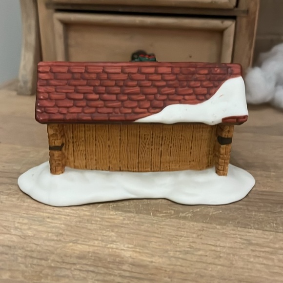 Dept 56 Dickens Village Sign Handcrafted Porcelain - Picture 4 of 6